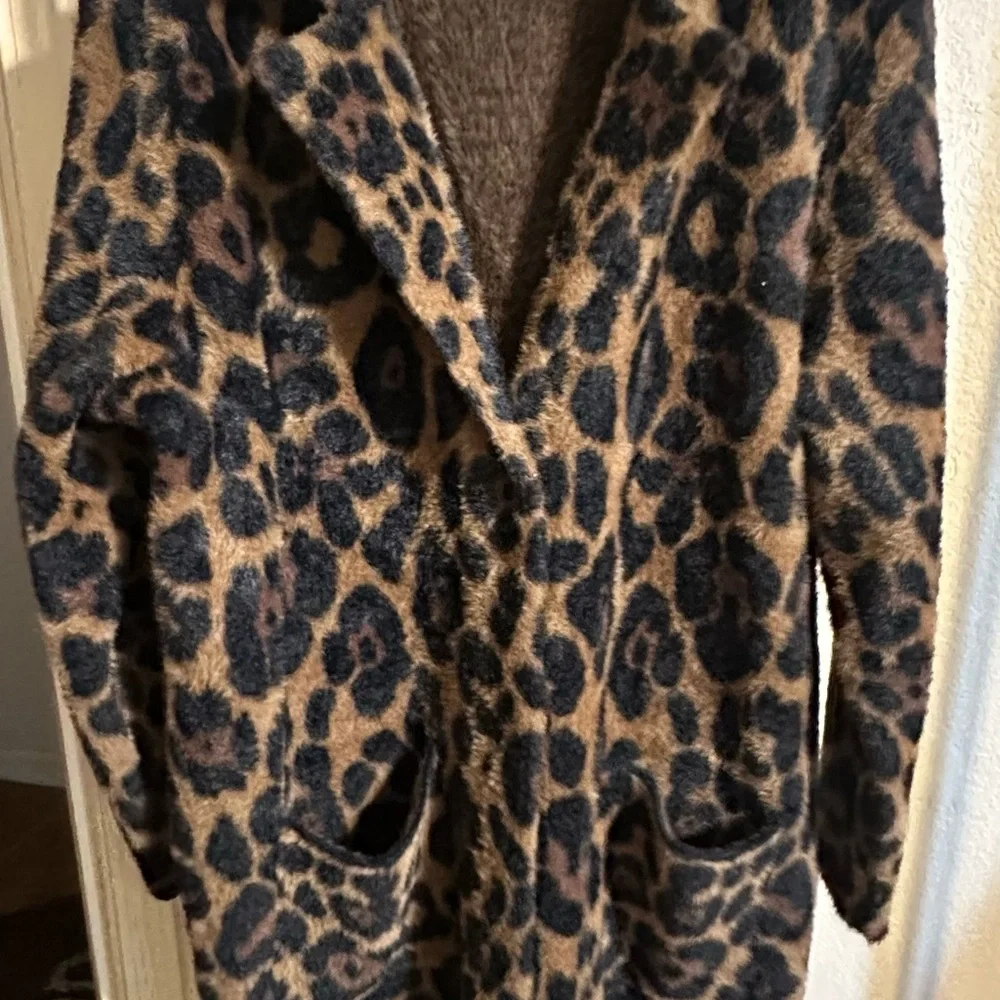 Joseph Ribkoff Leopard Print Teddy Jacket - Picture 1 of 2